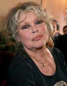 Brigitte-Bardot-Je-ne-supporte-plus-ce-pays_portrait_w532